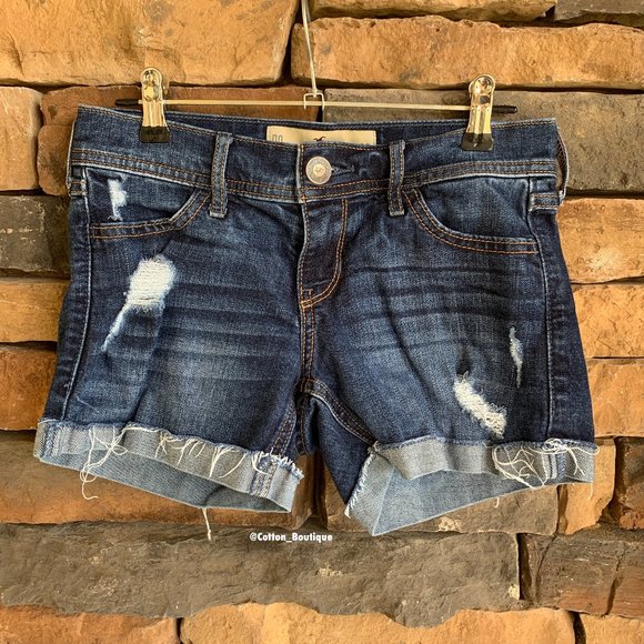 Hollister Pants - Midi Shorts 4" inseam